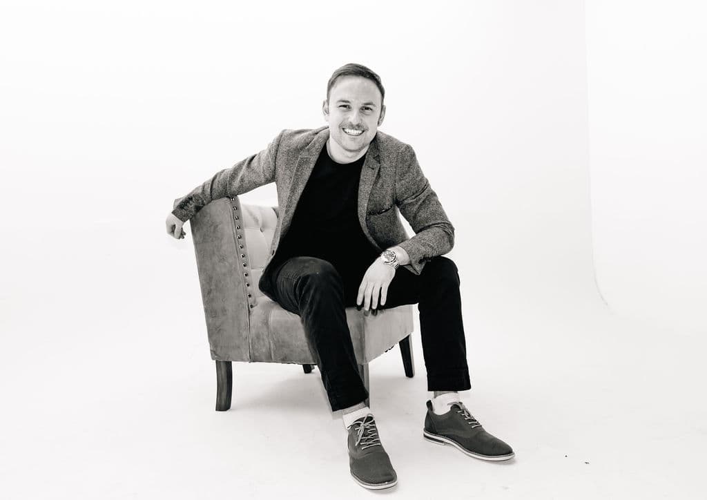 curiousman photobyjoy 9 - Black & White